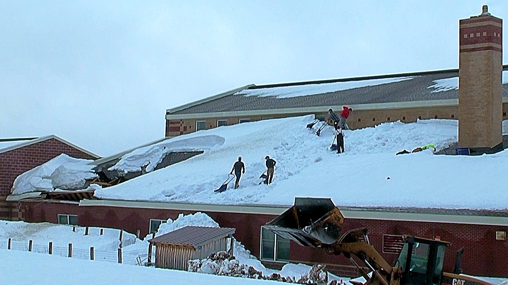 Assessing Damage At Barkell Elementary Following Roof Collapse Keweenaw Report
